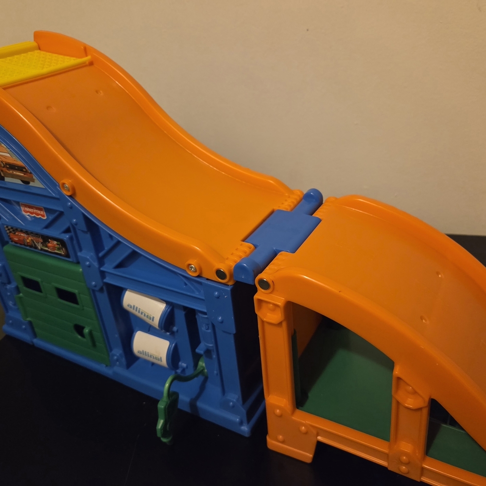 HTF Fisher-Price Pixar Cars Racing Rivalry Fold & Go Wheelies Ramp & Francesco - Picture 5 of 12